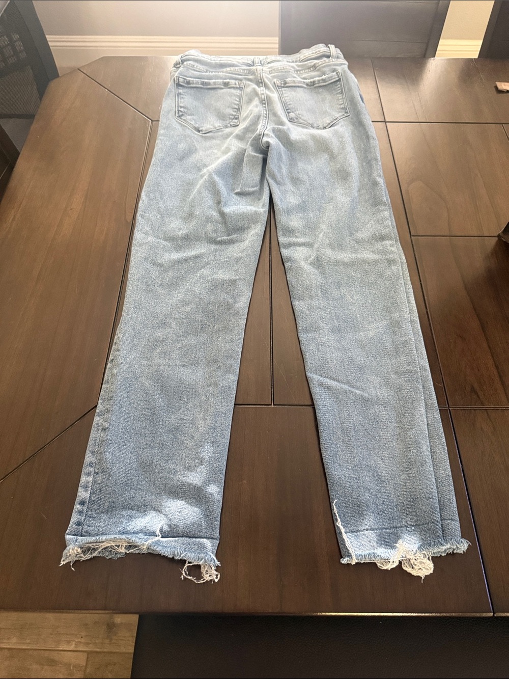Kensie Light Blue Straight-Leg Jeans with Raw Hem - Picture 3 of 3